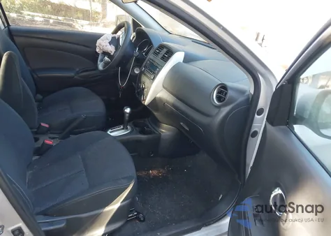 2016 Nissan Versa 1.6 Sv z USA, uszkodzony, nr VIN 3N1CN7AP0GL911397